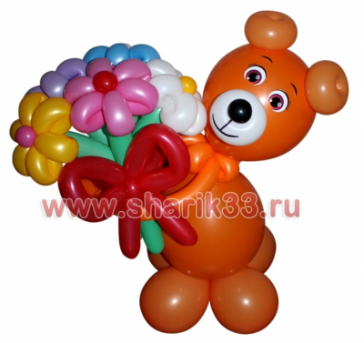 Мишка с букетом 5 ромашек