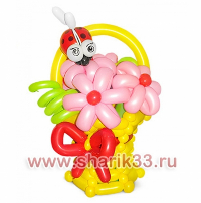 Корзина из 5 ромашек с божьей коровкой